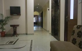 Hotel Sandhu Palace